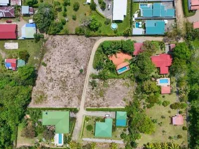 Listo para construir, lote céntrico de 0,38 acres en Ojochal con vistas a la montaña, photo 7