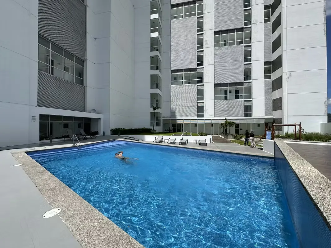 Beautiful and spacious apartment located in one of the most exclusive and sought-after areas of the capital, with immediate access to a wide variety of shops and the main areas of San ..., photo 2