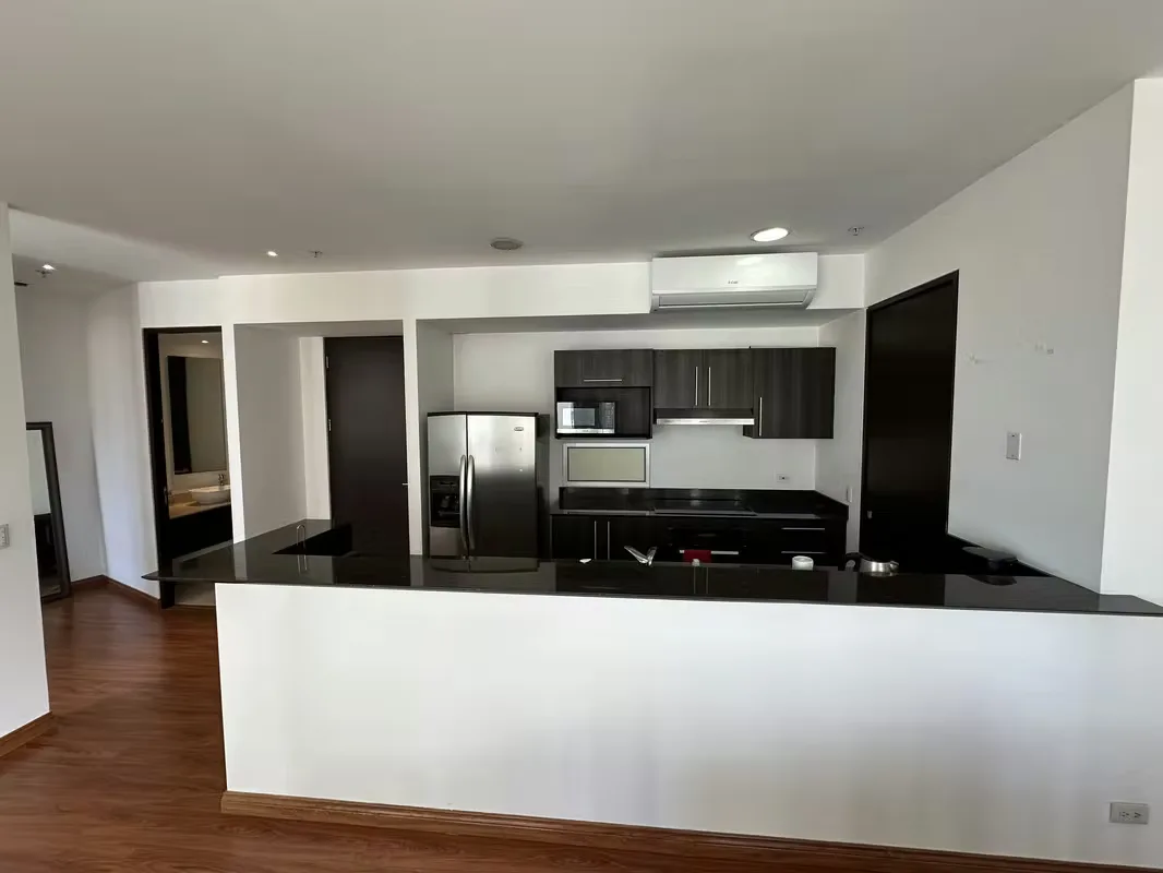 Beautiful and spacious apartment located in one of the most exclusive and sought-after areas of the capital, with immediate access to a wide variety of shops and the main areas of San ..., photo 6