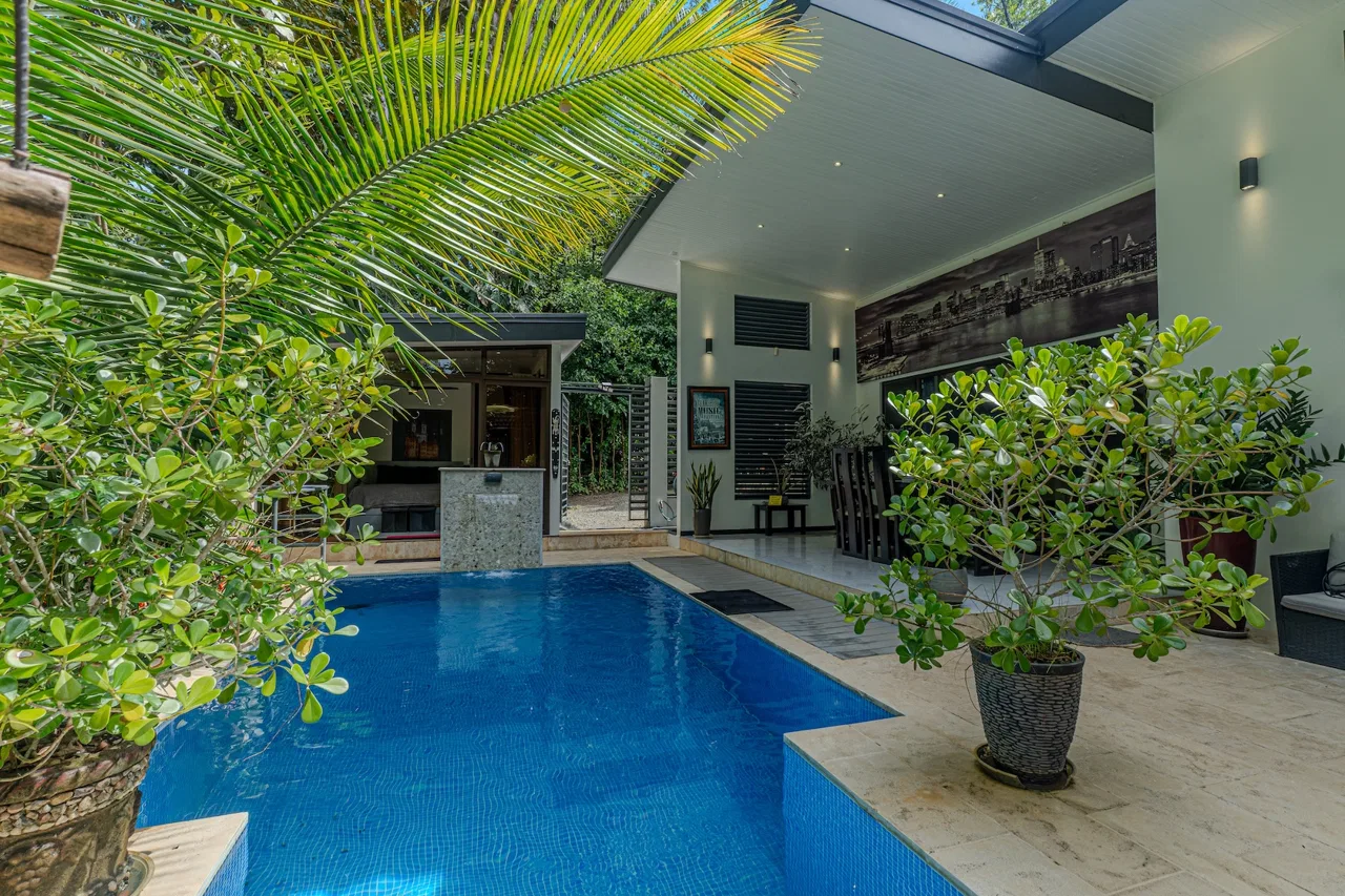 CASA MIMI PRIVATE TROPICAL RETREAT IN THE HEART OF UVITA – 0.15 ACRES, photo 3