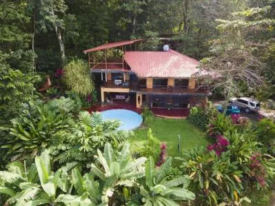 Hermosa Casa con Detalles Artisticos Exquisitos, photo 6