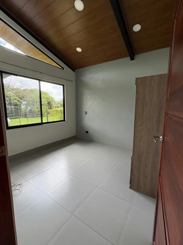 Casa moderna en San Isidro de Grecia con gran terreno y vistas naturales., photo 15