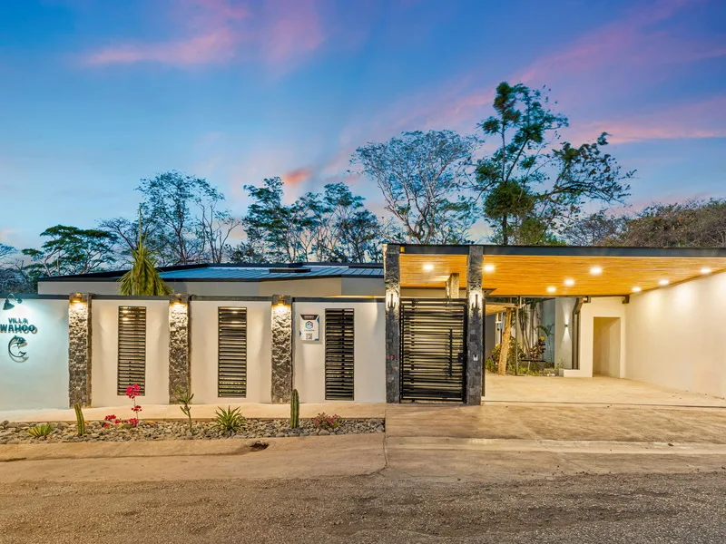 4 Bed Single Family Homes For Sale in Playa Grande, photo 6