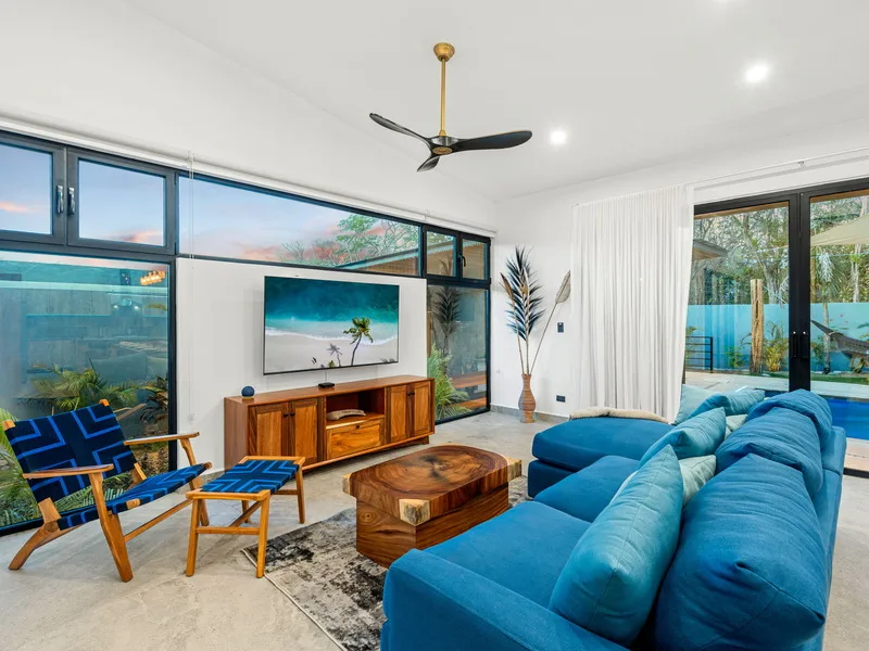 4 Bed Single Family Homes For Sale in Playa Grande, photo 8