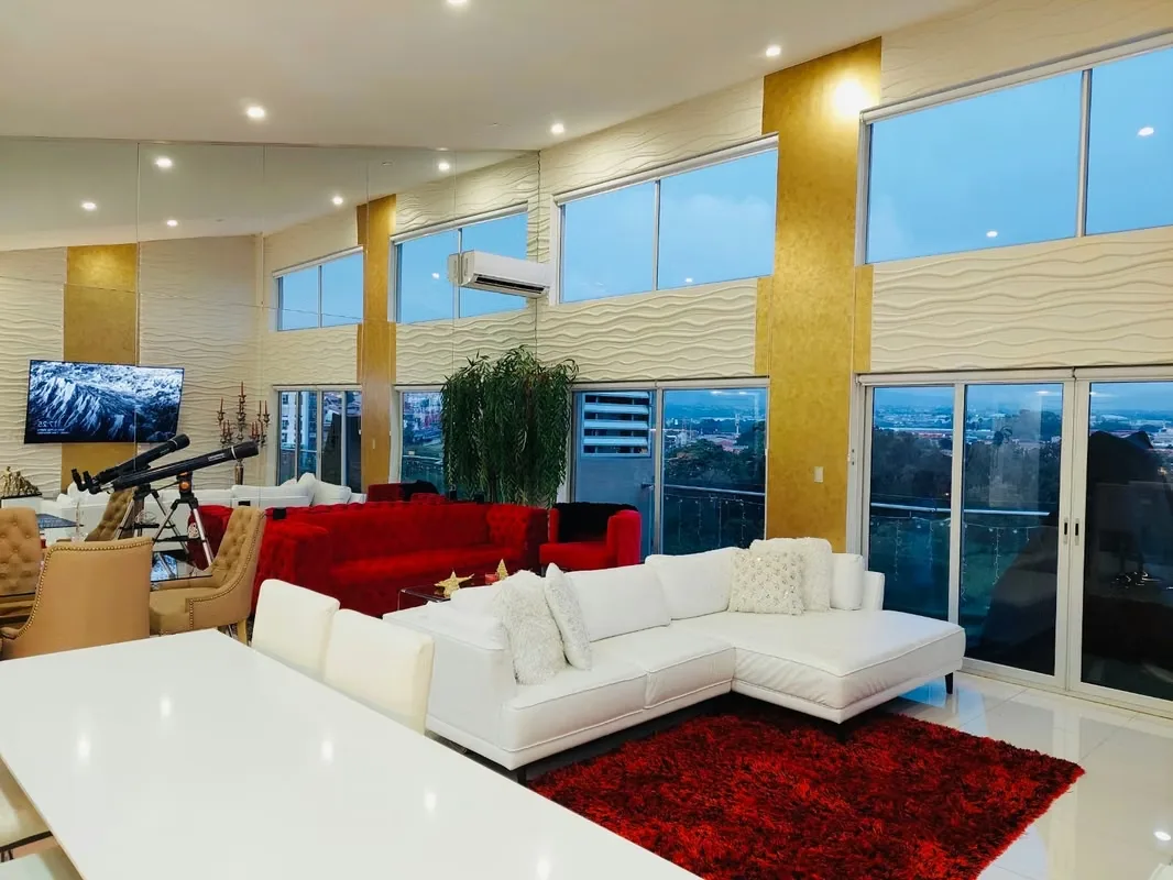 Alquiler de hermoso apartamento en Rohrmoser.