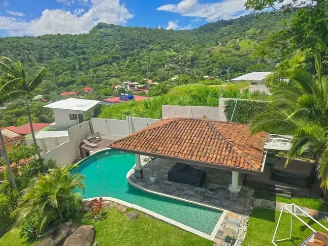 Descubre esta impresionante residencia de lujo ubicada en una de las zonas más exclusivas de Piedades de Santa Ana, dentro de un residencial privado con seguridad 24/7. Diseñada para ..., photo 11
