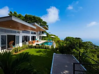 Casa moderna de nueva construcción en venta en Costa Verde Estates con increíble vista al mar, photo 10