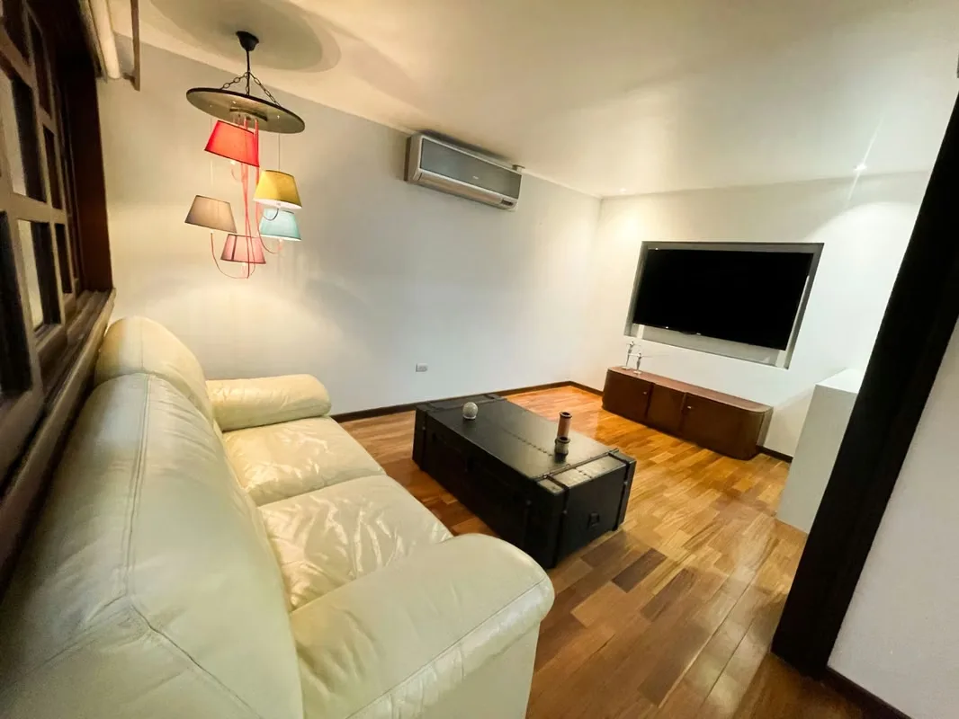 Casa en Alquiler | 2 Habitaciones | Loft | Línea Blanca