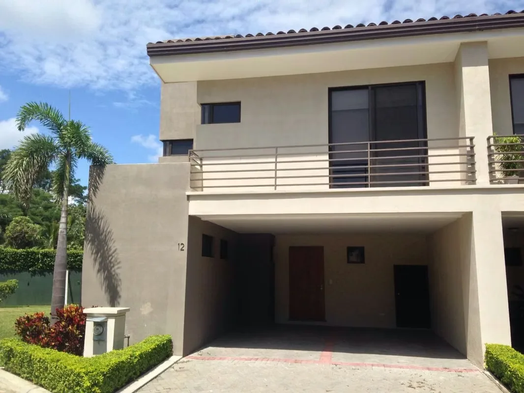 HOUSE FOR SALE IN PARQUES DEL SOL WITH APPLIANCES FOR INVESTMENT, photo 3