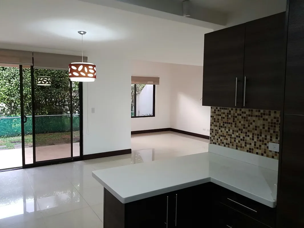 HOUSE FOR SALE IN PARQUES DEL SOL WITH APPLIANCES FOR INVESTMENT, photo 4