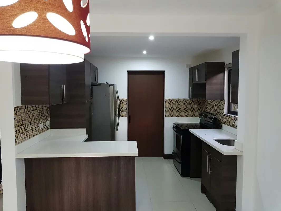 HOUSE FOR SALE IN PARQUES DEL SOL WITH APPLIANCES FOR INVESTMENT, photo 7