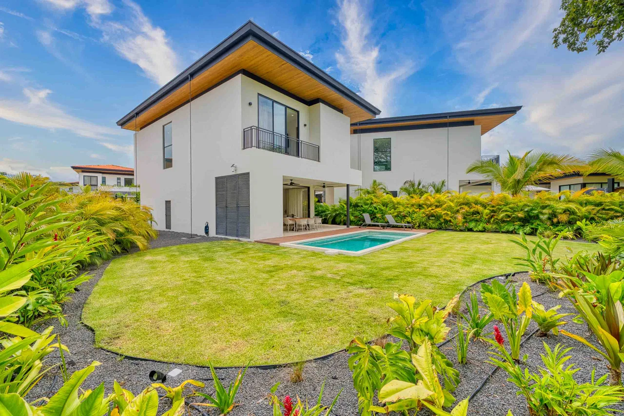 Fully Furnished Luxury Home in Prestigious Hacienda Pinilla
