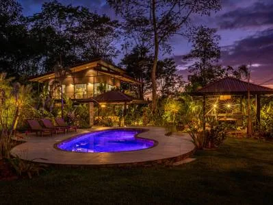 Jardin Paraiso Casa de 3 habitaciones y 3 baños con 2 piscinas