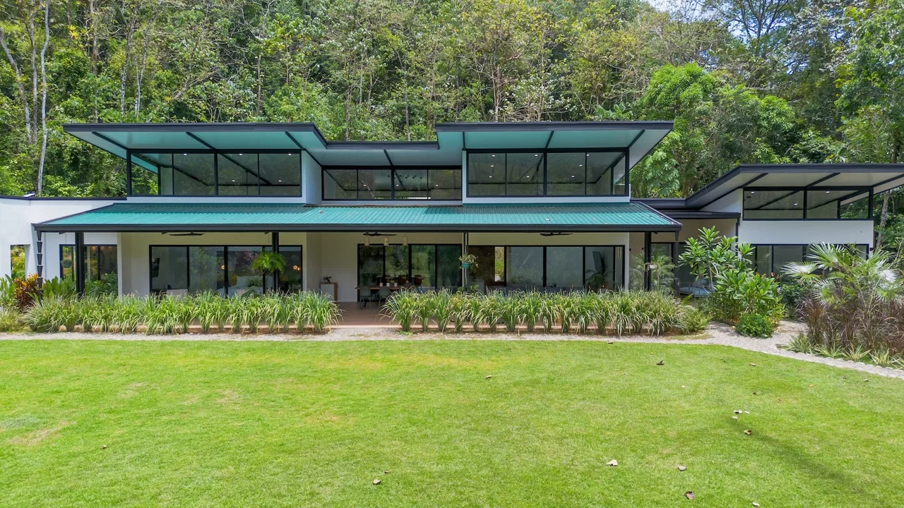 CASA OROPENDULA PROPERTY WITH THREE BEDROOMS, IN BARU – 3.44 ACRES