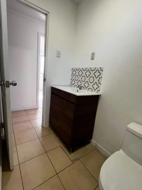 Se alquila local comercial para oficinas/consultorios/estetica/produccion/tienda/etc. NO Restaurante., photo 8