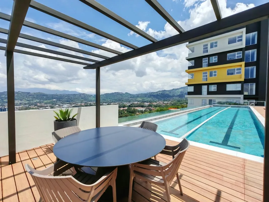 Descubre tu nuevo hogar en una de las zonas más cotizadas de Santa Ana. Este moderno apartamento ..., photo 11