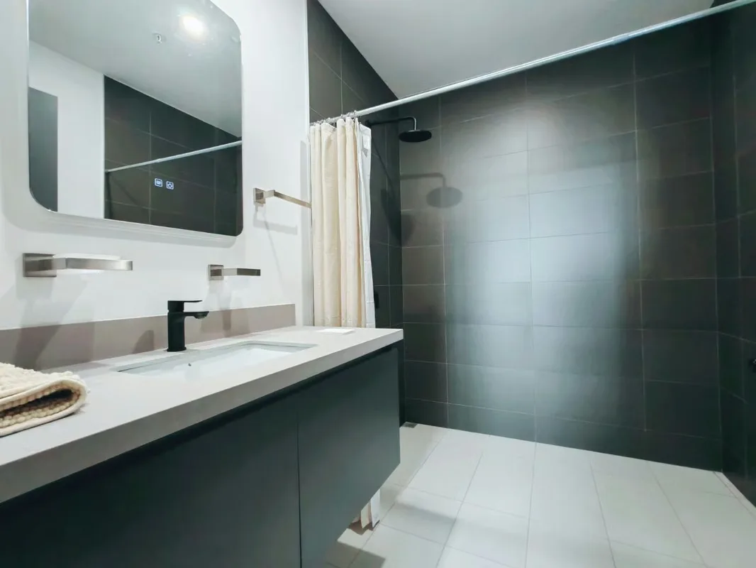 Descubre tu nuevo hogar en una de las zonas más cotizadas de Santa Ana. Este moderno apartamento ..., photo 8