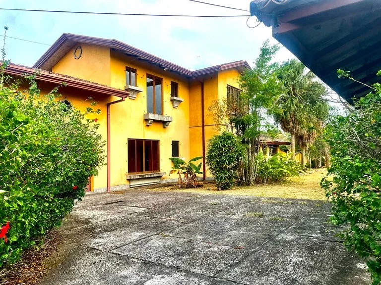 House in Hacienda Los Reyes
