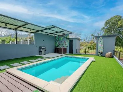 Casa a estrenar con vistas a la montaña, piscina y potencial de ampliación., photo 3