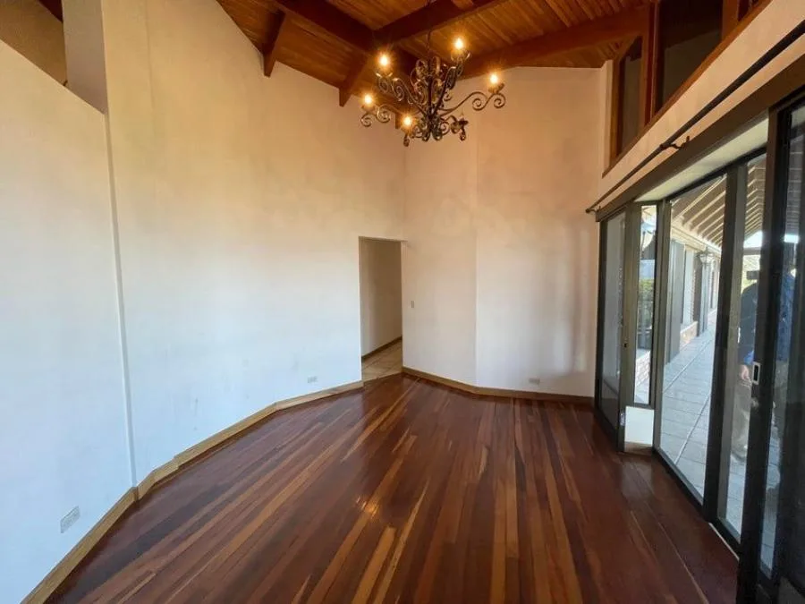 CASA EN VENTA EN ESCAZU, cod: CTL 22-1461 - Venta en Escazú, photo 3
