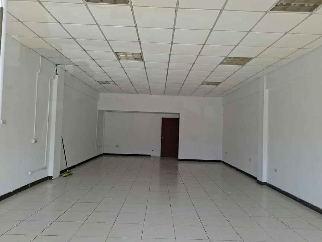 Local 66 m2 en Centro Comercial en San Pedro, photo 4