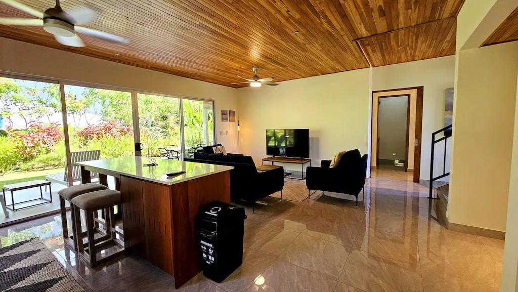 THREE BEDROOM HOME WITH POOL AND EASY ACCESS IN OJOCHAL, photo 8