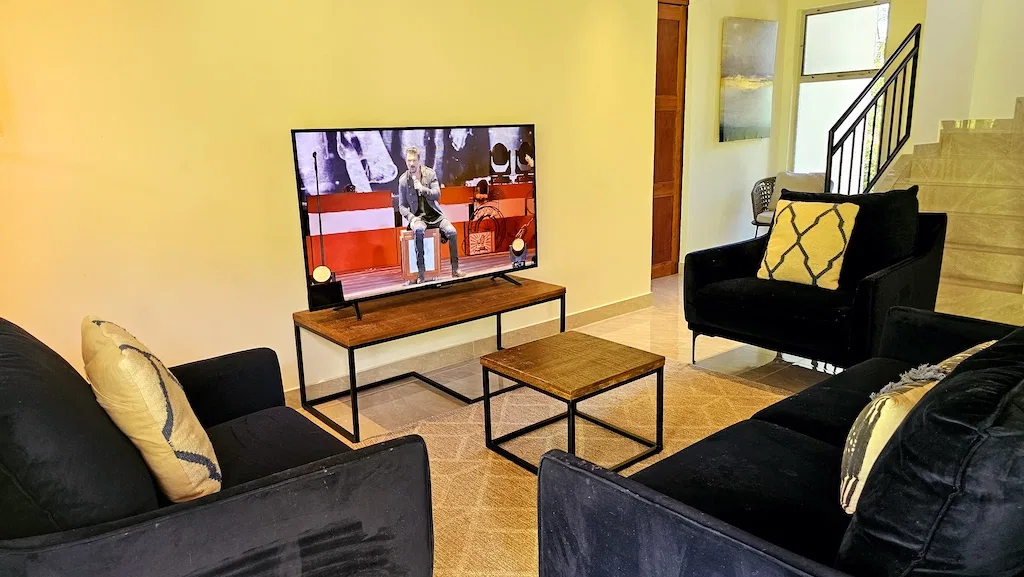 THREE BEDROOM HOME WITH POOL AND EASY ACCESS IN OJOCHAL, photo 10