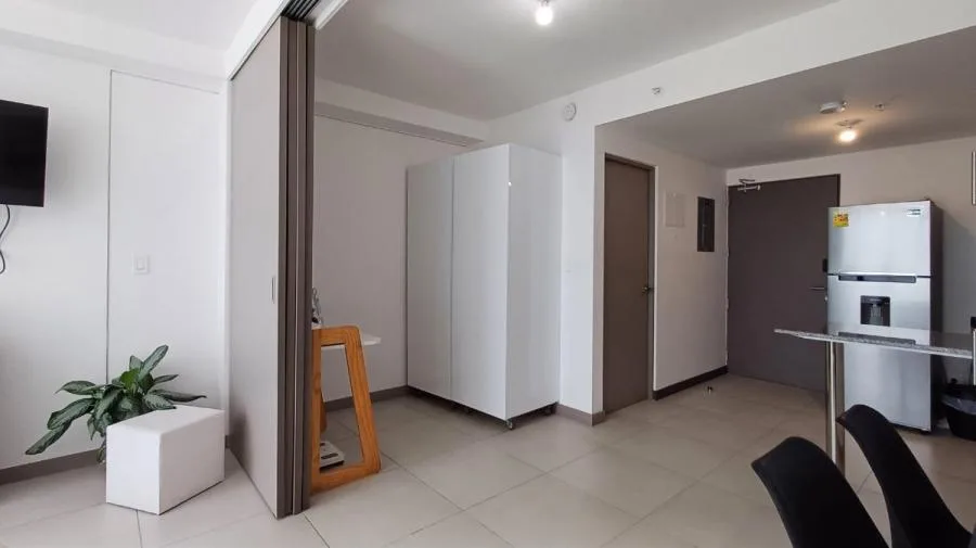 HERMOSO APARTAMENTO AMOBLADO EN iFRESES CURRIDABAT - Venta en Curridabat, photo 5