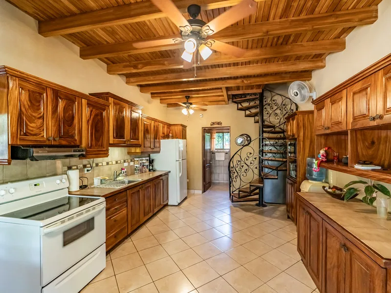 7 Bed Single Family Homes For Sale in Samara, photo 10