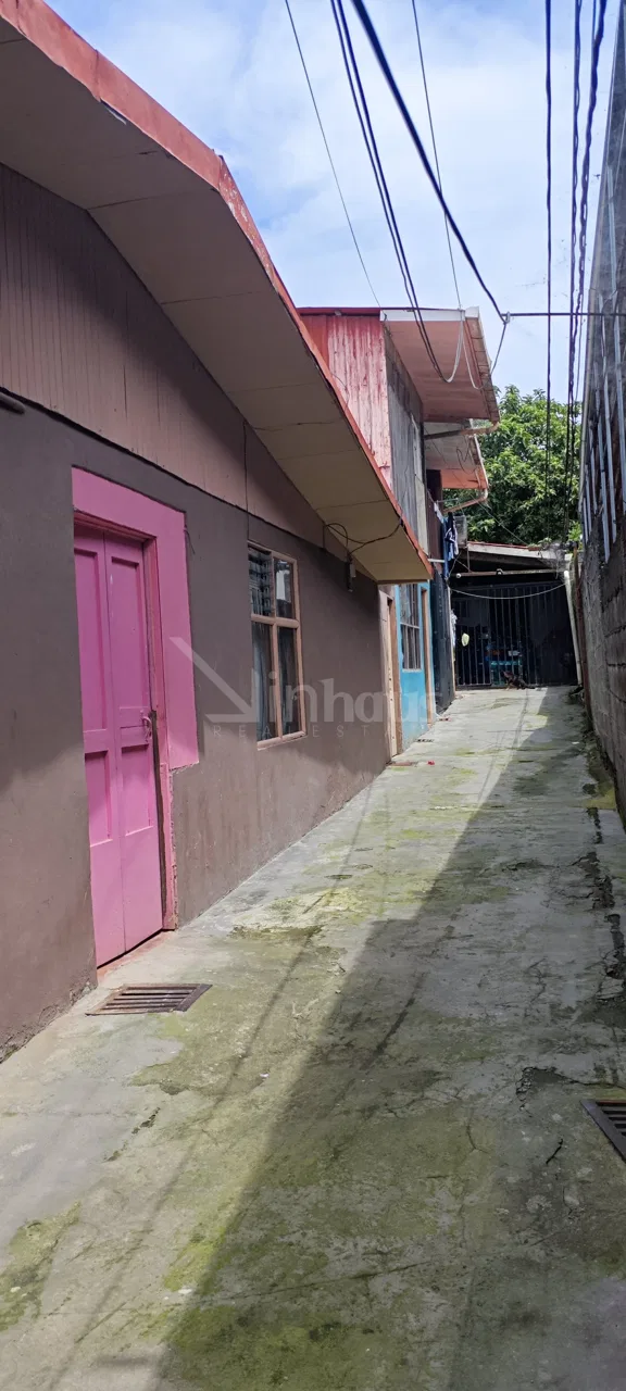 Se Vende Propiedad 3 Casas con 2 Apartamentos, photo 3