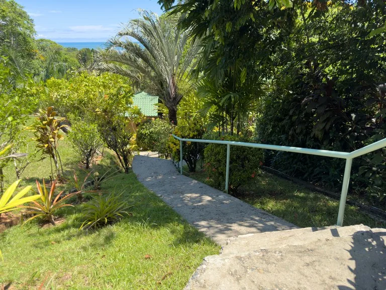 Commerical Property with 4 Ocean View Rental Units in Ojochal, photo 15