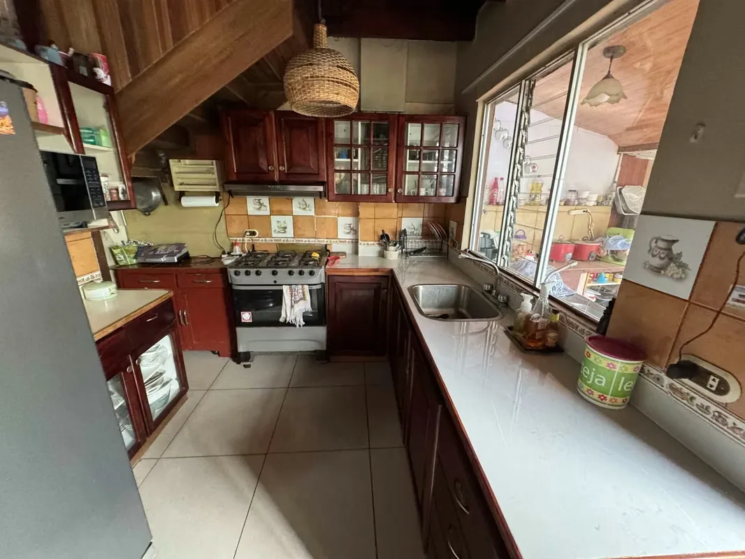 Sale of two houses in Sabanilla, in front of the UCR sports facilities. It is an excellent opportunity to develop apartments, restaurants and investment. It is in a mixed use area and ..., photo 12