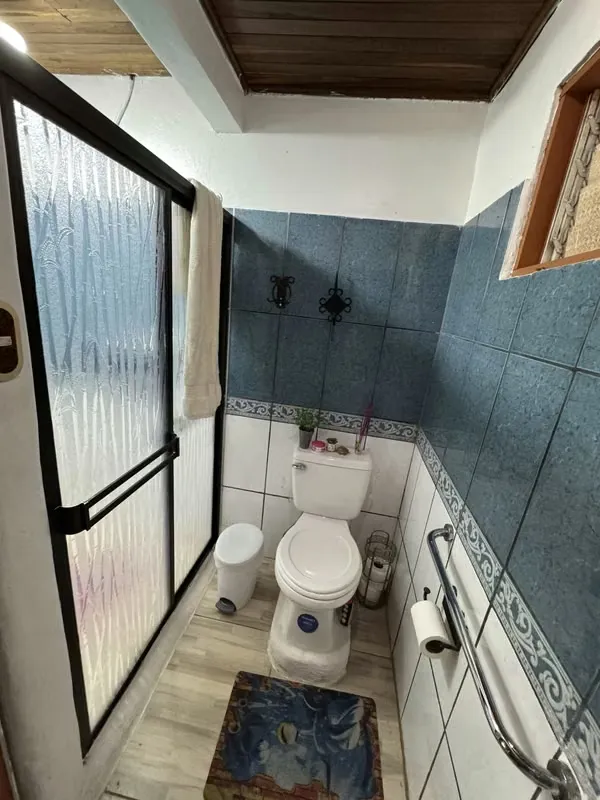 Sale of two houses in Sabanilla, in front of the UCR sports facilities. It is an excellent opportunity to develop apartments, restaurants and investment. It is in a mixed use area and ..., photo 7