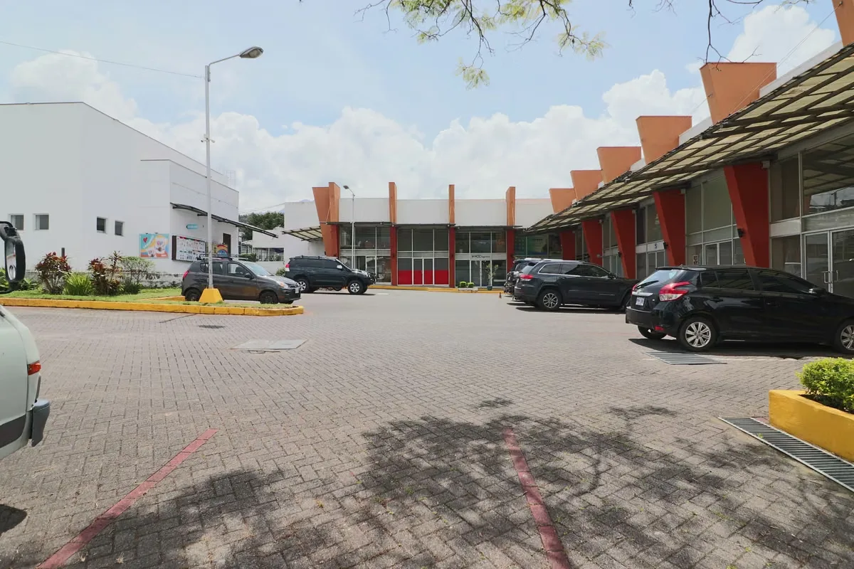 Ubicado en una de las zonas comerciales más deseadas de Escazú, este espacio comercial de 72 m² se encuentra en Plaza Valle del Sol, un complejo prestigioso y reconocido en Escazú ..., photo 3