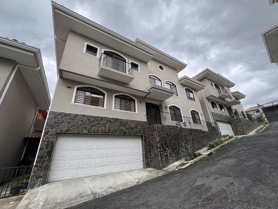 Se Alquila Casa en Condominio, Sánchez, Pinares, Curridabat., photo 3