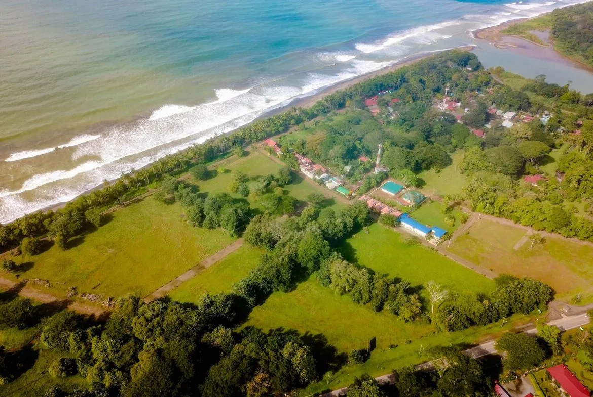 BUILDING PROPERTY IN A STEPS OF DOMINICAL BEACH, IN DOMINICAL – 3.8 ACRES, photo 2