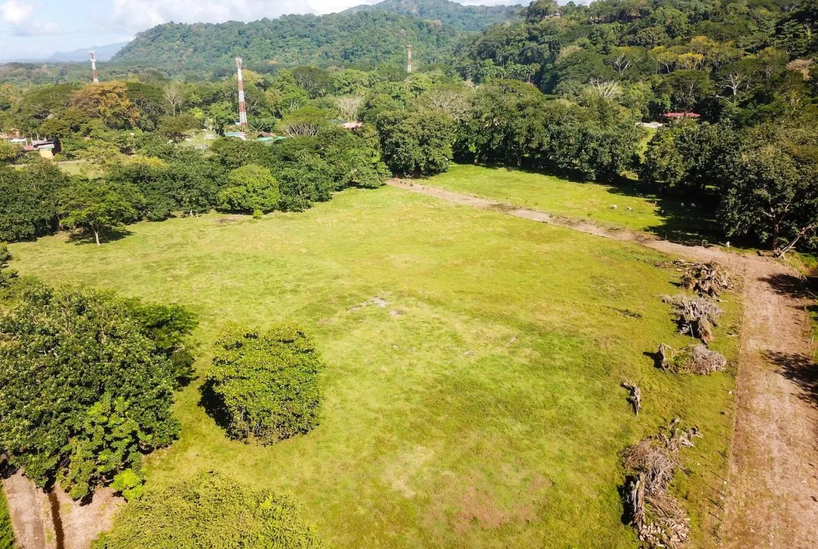 BUILDING PROPERTY IN A STEPS OF DOMINICAL BEACH, IN DOMINICAL – 3.8 ACRES, photo 6