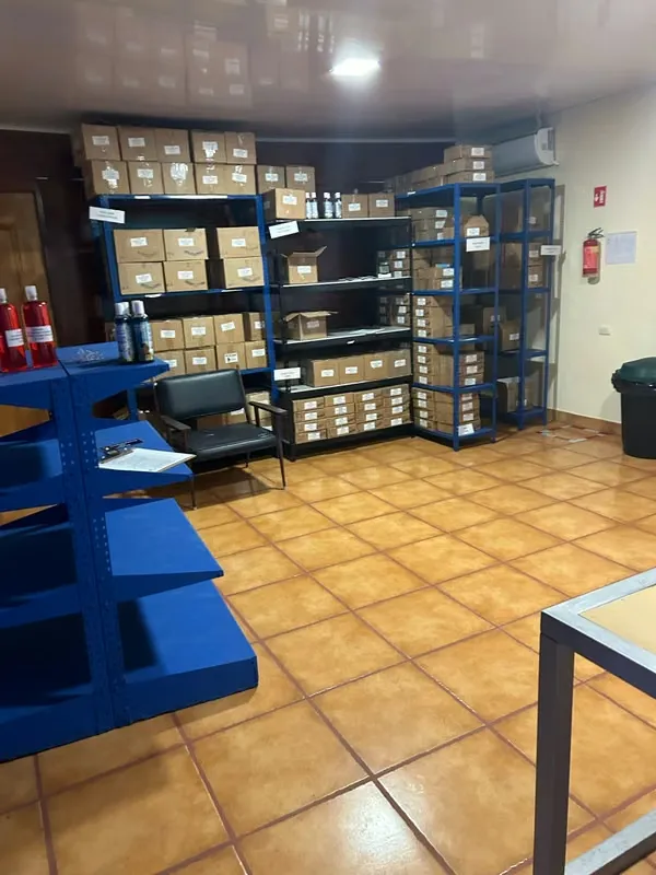 Lote comercial, para invertir de 1015 metros, frente a calle principal de San Pedro. Uso de suelo Mixto. Se puede vender o bien alquilar. Cuenta con local comercial, oficinas, bodegas y ..., photo 5