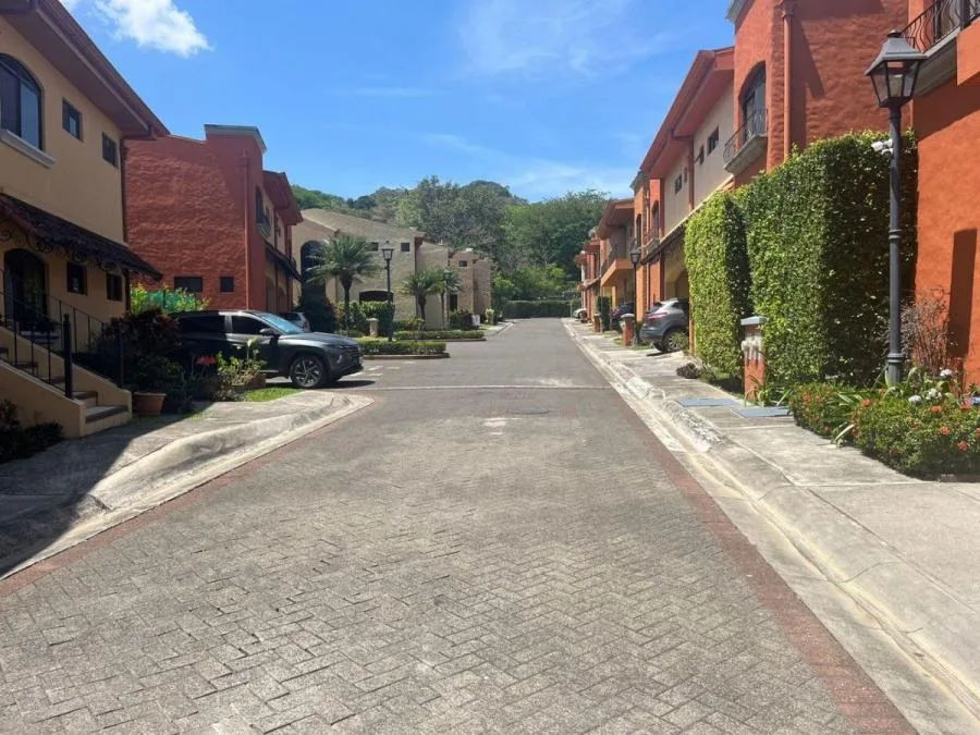 Venta de Acogedora Casa en Brasil de Mora / Mls. 25-1756 OFC JB - Venta en Mora, photo 8