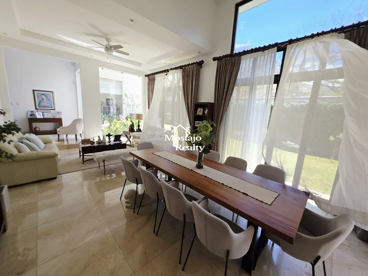 Casa de lujo con amplio jardín en venta en Hacienda del Sol, Santa Ana, photo 2