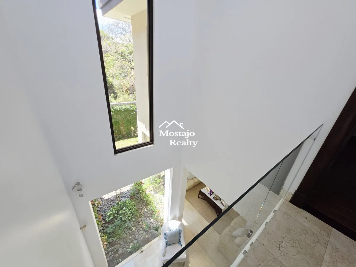 Casa de lujo con amplio jardín en venta en Hacienda del Sol, Santa Ana, photo 14