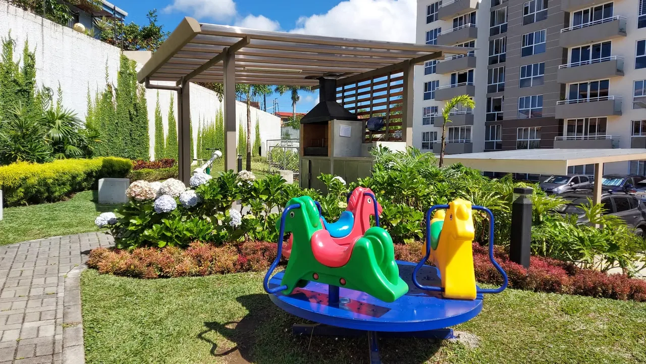 Descubrí un hogar pensado para disfrutar cada etapa de la vida familiar. Este cómodo y funcional apartamento de 60 m2 en Condominio Monte Alto, ubicado en Granadilla de Curridabat, ..., photo 2