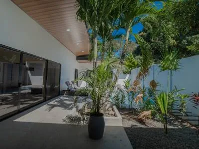Ubicación, ubicación, ubicación: villa de 3 dormitorios a pasos de la playa.