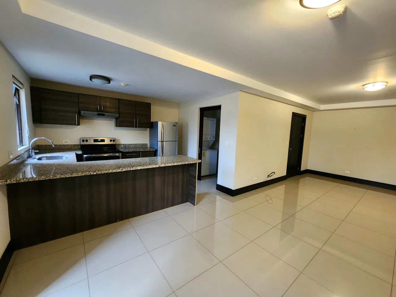Alquiler de apartamento con línea blanca en Brasil de Santa Ana