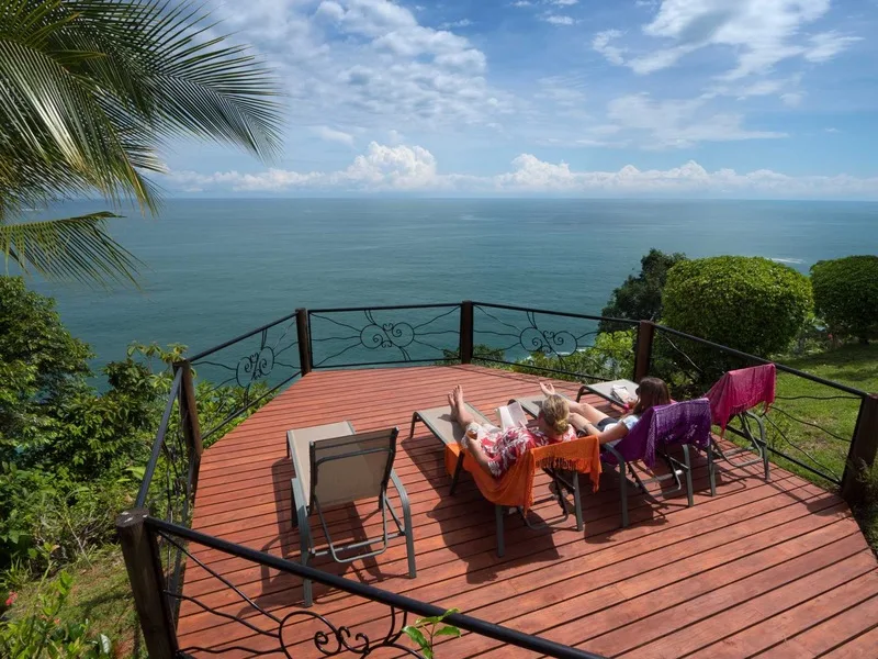 4 Bed Hotel / Leisure For Sale in Dominical, photo 2
