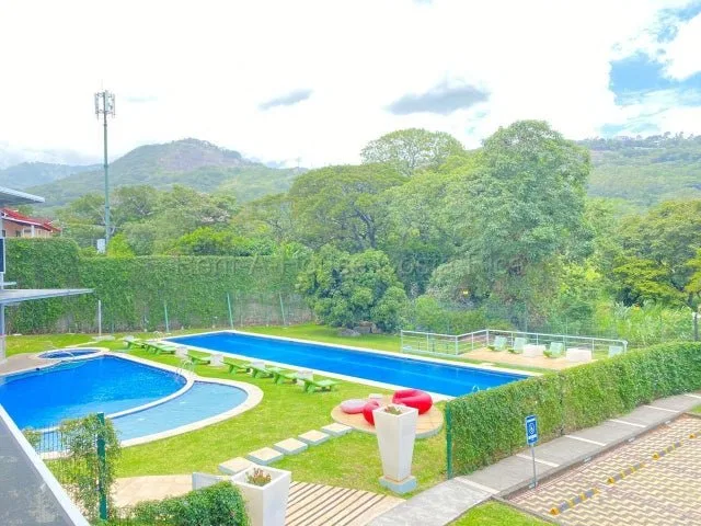 Alquiler de Apartamento Moderno y Confortable en Santa Ana-Centro. RAH 27-664 - Alquiler / Renta en Santa Ana