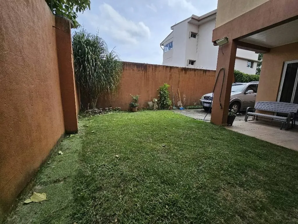 VENDO CASA EN RESIDENCIAL CON SEGURIDAD EN SABANILLA, photo 11