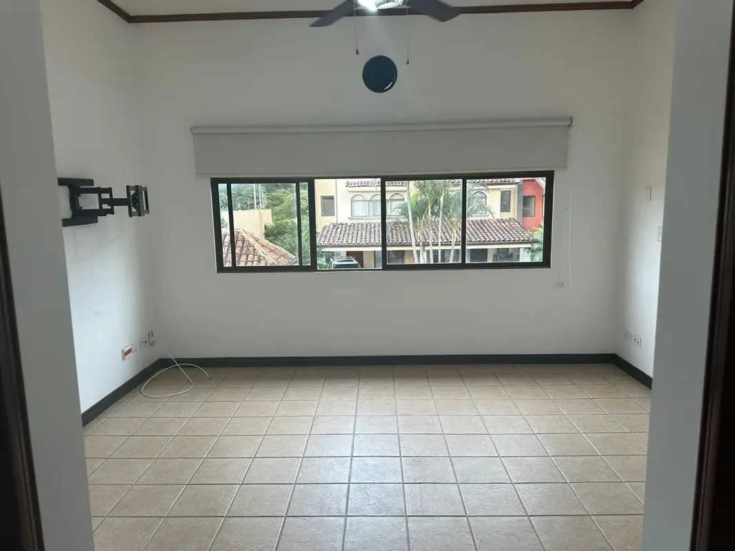 An excellent opportunity to live in one of the most desirable areas of Santa Ana!, photo 11