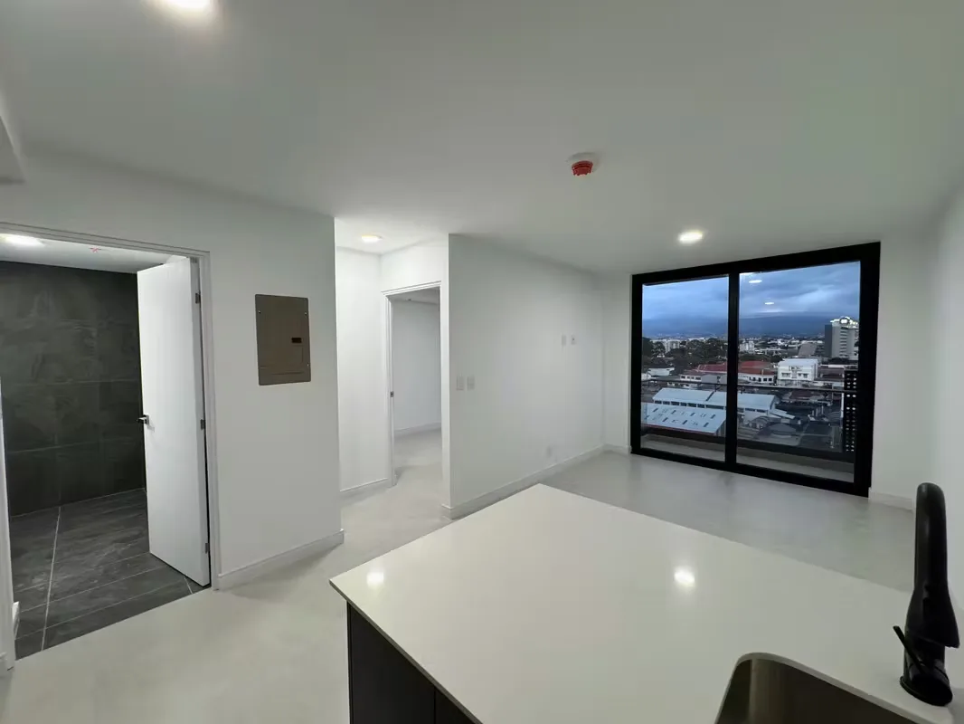 Apartment Sky Garden Sabana white line