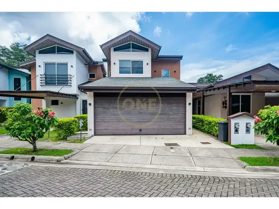 Discover a unique opportunity in Jacó, Costa Rica, with this stunning new construction (2022) 4-bedroom, 3-bathroom apartment located within the desirable Condominio Ciudad del Mar. ...